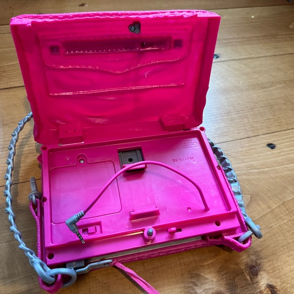 Pixel Purse by Mc2 - Picture 3 of 11